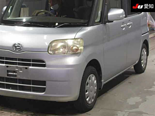 DAIHATSU TANTO 2010