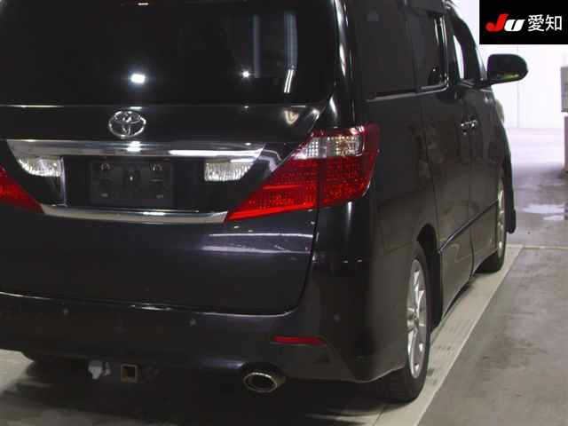 TOYOTA ALPHARD 2009