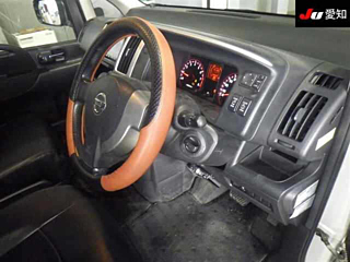 NISSAN SERENA 2009