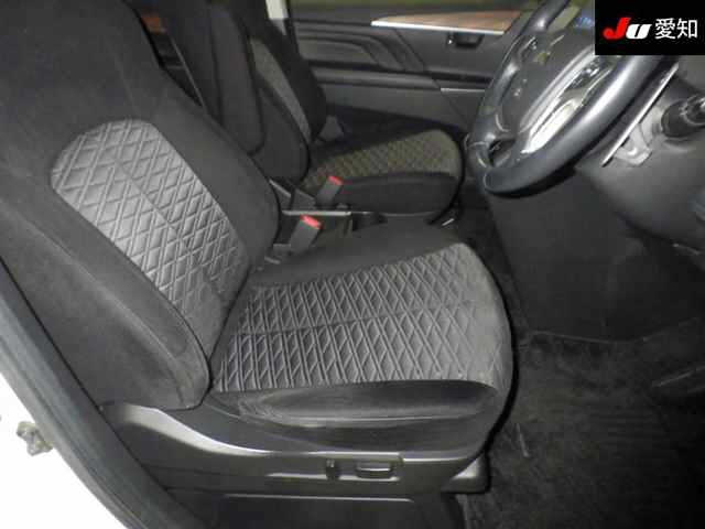 MITSUBISHI DELICA D5 2019