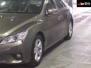 TOYOTA MARK X 2010