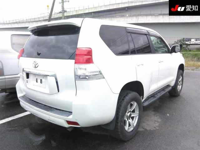 TOYOTA LAND CRUISER PRADO 2011