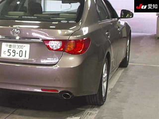 TOYOTA MARK X 2010