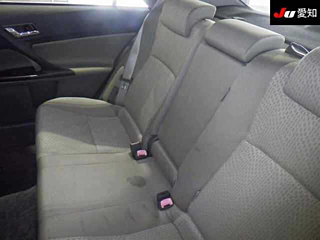 TOYOTA MARK X 2010