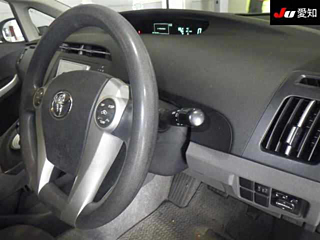 TOYOTA PRIUS 2010
