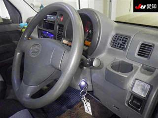 DAIHATSU HIJET VAN 2013