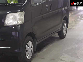DAIHATSU HIJET VAN 2013