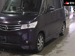 NISSAN ROOX 2012
