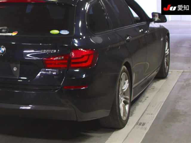BMW 5 SERIES 2012