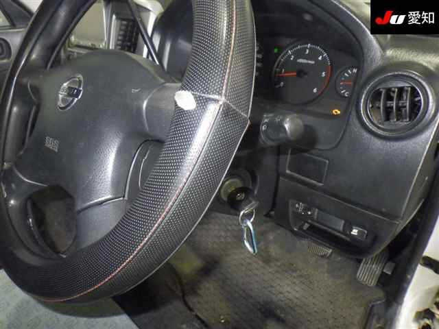 NISSAN CARAVAN VAN 2011