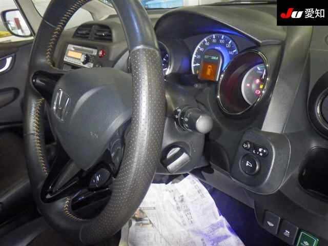 HONDA FIT SHUTTLE 2012