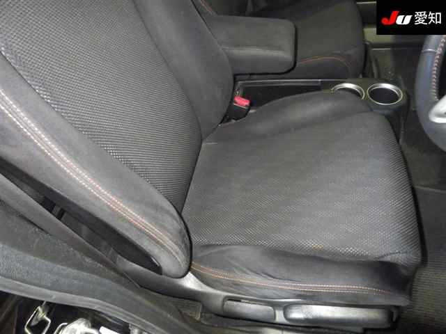 HONDA STREAM 2010