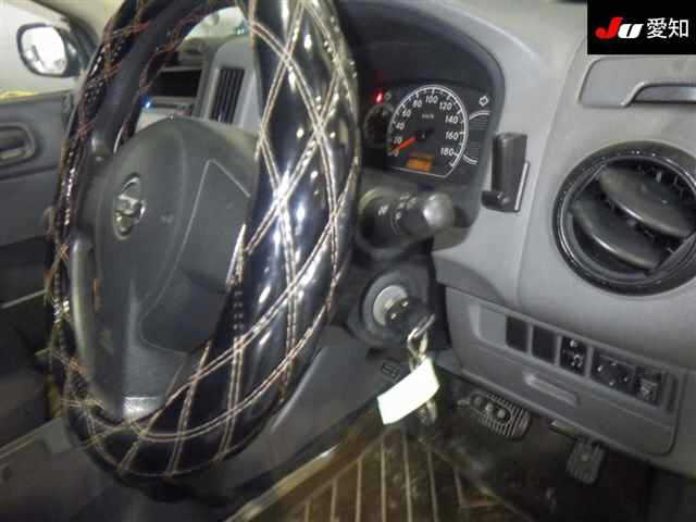 NISSAN AD 2009