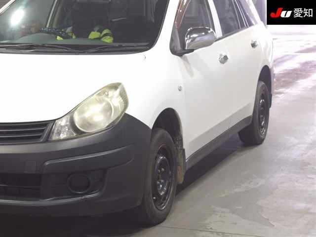 NISSAN AD 2009