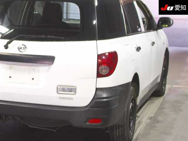NISSAN AD 2009