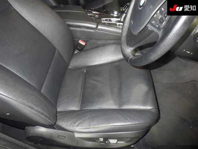 BMW 5 SERIES 2011