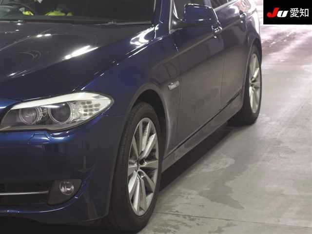 BMW 5 SERIES 2011