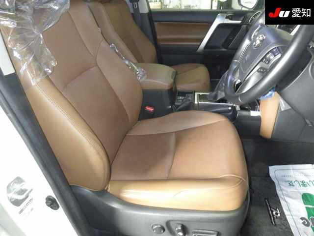 TOYOTA LAND CRUISER PRADO 2021