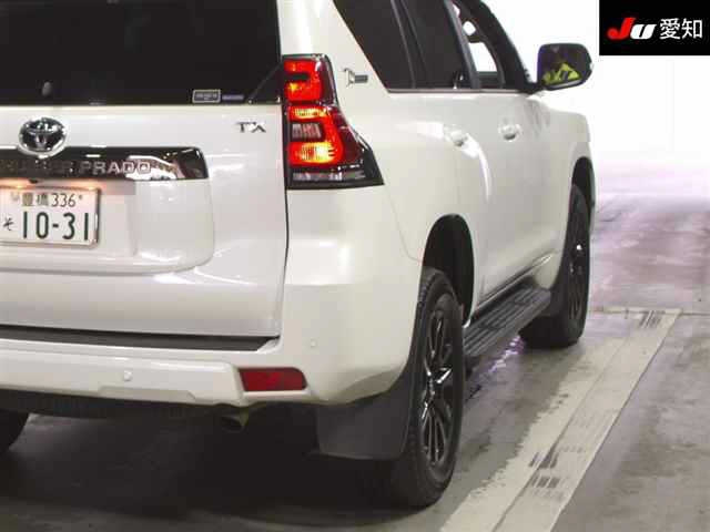 TOYOTA LAND CRUISER PRADO 2021
