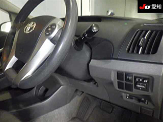 TOYOTA PRIUS 2010