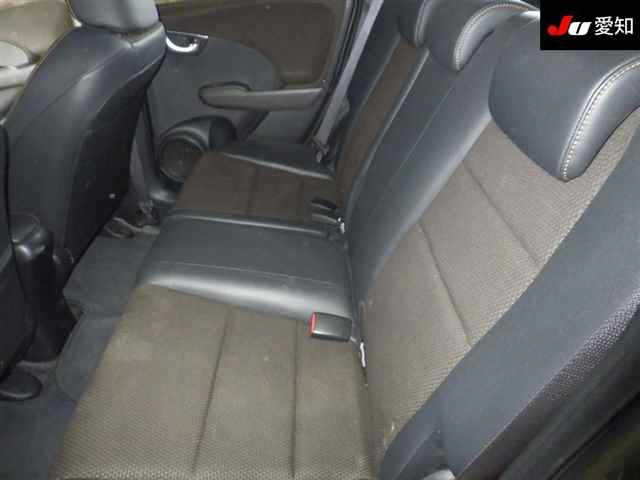 HONDA FIT SHUTTLE 2011