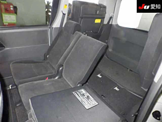 TOYOTA VOXY 2008