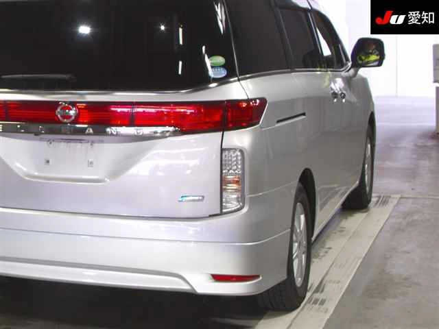 NISSAN ELGRAND 2013