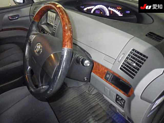 TOYOTA ESTIMA 2010