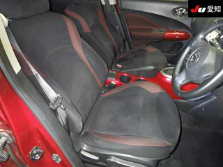 NISSAN JUKE 2010