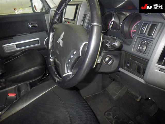 MITSUBISHI DELICA D5 2008