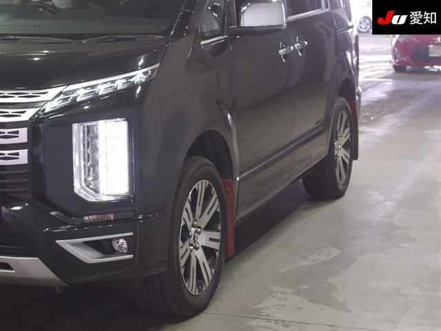 MITSUBISHI DELICA D5 2022