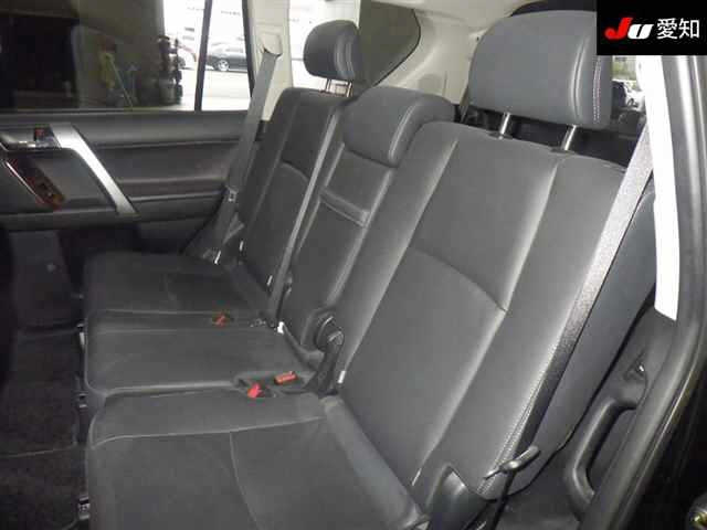 TOYOTA LAND CRUISER PRADO 2016