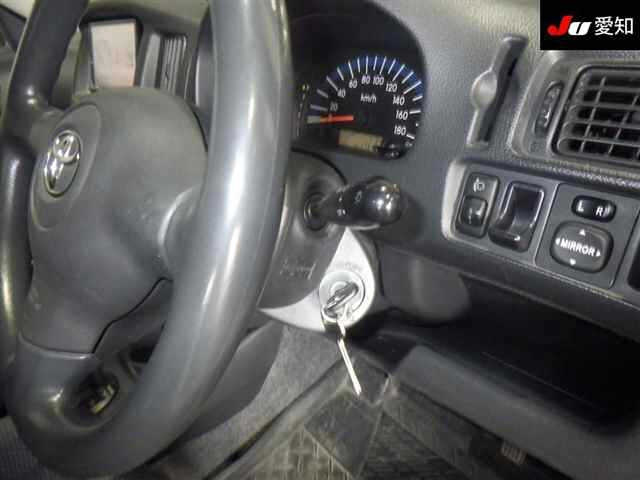 TOYOTA SUCCEED 2008