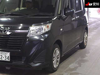 TOYOTA ROOMY 2016