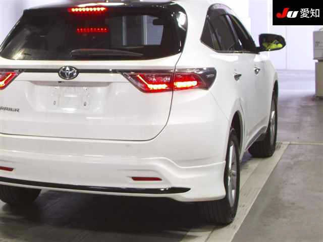 TOYOTA HARRIER 2014