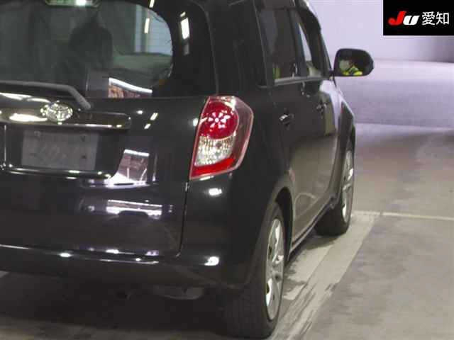 TOYOTA RACTIS 2010