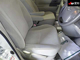 TOYOTA NOAH 2012