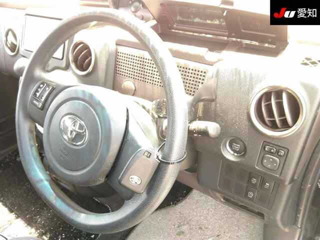 TOYOTA SPADE 2015