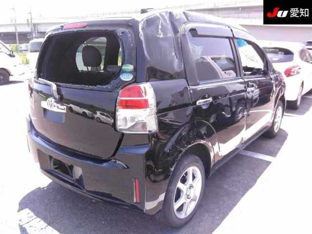 TOYOTA SPADE 2015