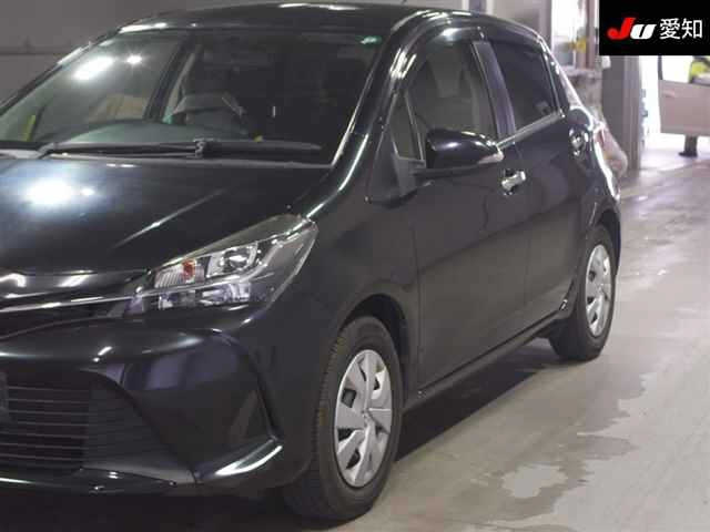 TOYOTA VITZ 2016