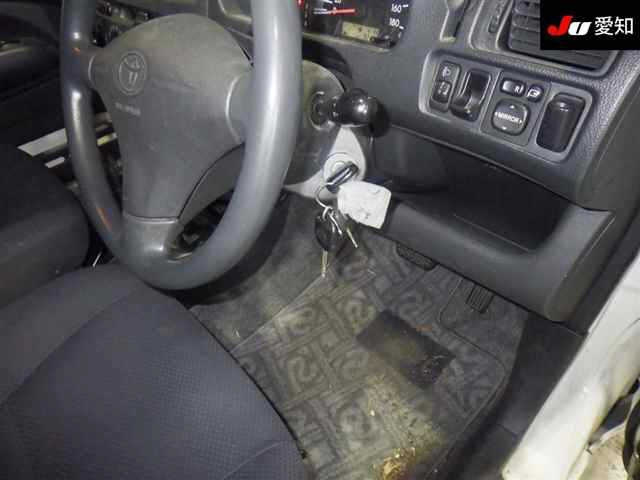 TOYOTA PROBOX 2010