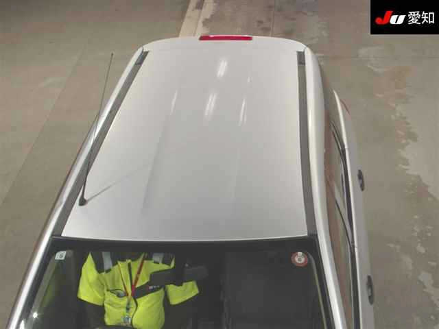 NISSAN AD 2010