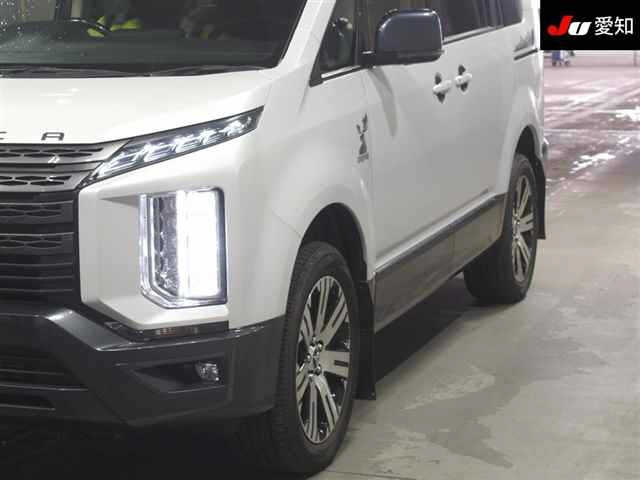 MITSUBISHI DELICA D5 2022