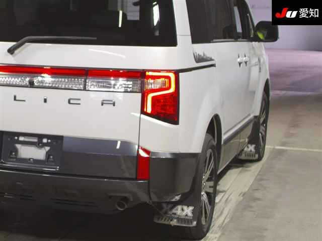 MITSUBISHI DELICA D5 2022