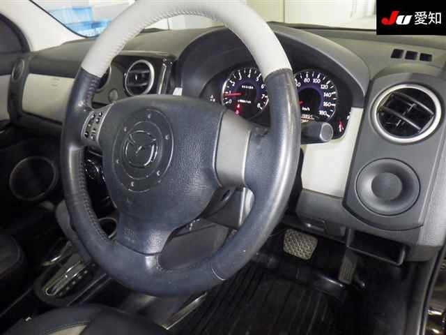 MAZDA VERISA 2013