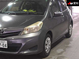 TOYOTA VITZ 2011