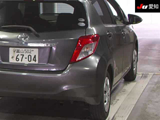 TOYOTA VITZ 2011