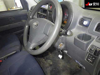 DAIHATSU HIJET VAN 2010