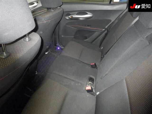 TOYOTA AURIS 2010