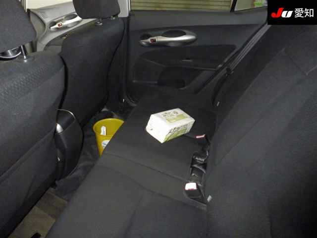 TOYOTA AURIS 2008